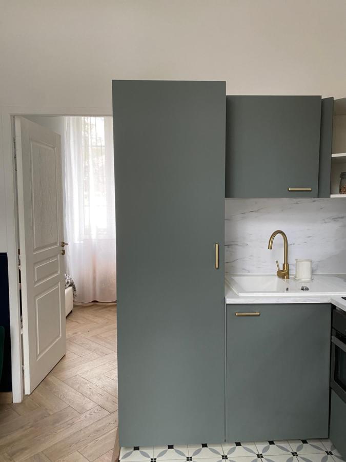 La Suite Dandy - Beau T2 -Terrasse, Parking Gratuit, Climatisation Bagnères-de-Bigorre Eksteriør billede